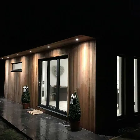 Parkknott Retreat Luxury Lodge With Private Hot Tub Askam in Furness Exterior foto