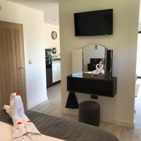 Parkknott Retreat Luxury Lodge With Private Hot Tub Askam in Furness Exterior foto