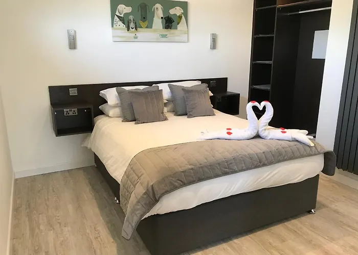 Parkknott Retreat Luxury Lodge With Private Hot Tub
